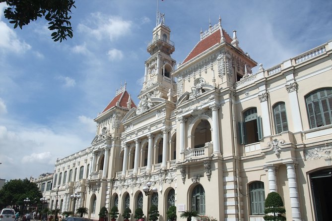 1-Day Ho Chi Minh City & Cu Chi Tunnels-Deluxe Group Of 10 Max - Guides, group size, and the human side of the tour