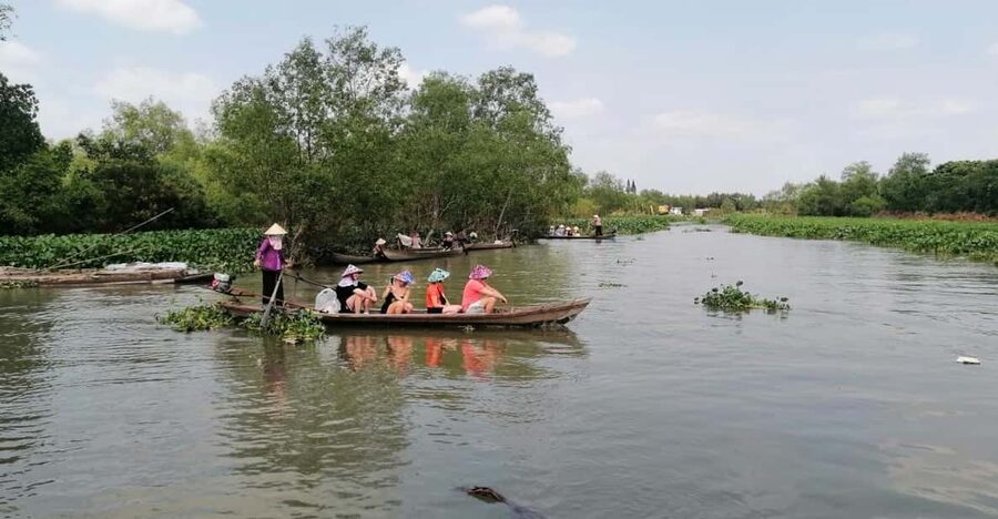 1-Day Less Touristy Mekong River (Cai Be-Vinh Long) trip - Fruit, folk music, and hot honey tea