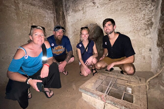 1-Day Tay Ninh– Cao Dai Temple & Cu Chi Tunnels Tour - Transport, group size, and the early start
