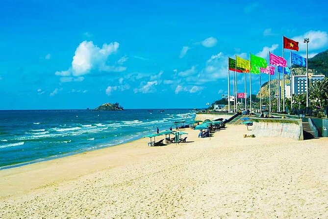 1-Day Tour in Vung Tau Beach - Climbing to the Christ the King statue