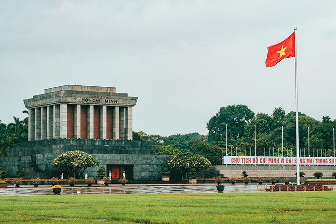10 Day Tour in Vietnam from Ho Chi Minh to Hanoi - Day 3: Moving from the south to Da Nang