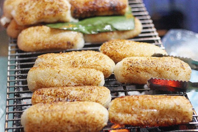 12 Tasting Street Food & Sightseeing By Scooter with Student - Why a scooter food tour works so well in Ho Chi Minh City