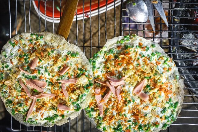12 Tasting Street Food & Sightseeing By Scooter with Student - What the student guides add