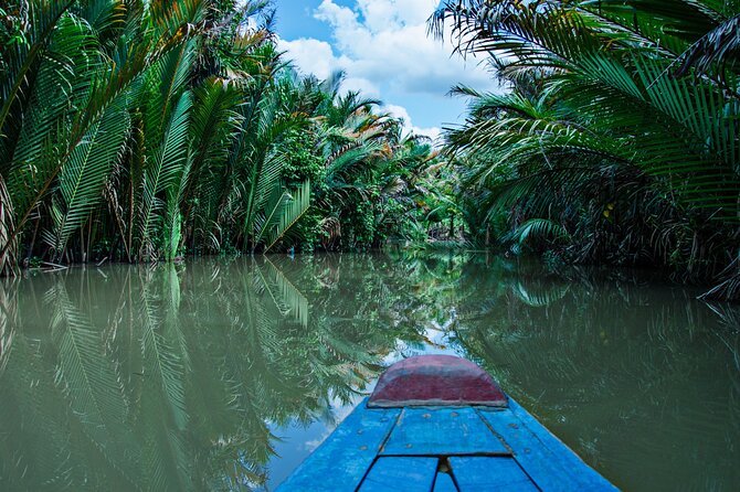 3 Days Mekong Delta Tours from Ho Chi Minh to Phnompenh - Day one in Ben Tre starts with river life