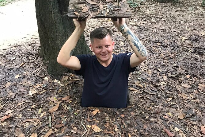 6 Hours Historical Tour in Cu Chi Tunnel with Free Snack - Crawling through a real tunnel section