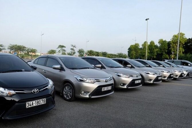 Airport Transfer (From Hotels in Ho Chi Minh to Airport) Private 4 Seats Car - The 30 to 45 minute ride to Tan Son Nhat