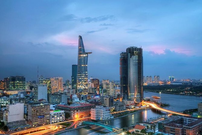 Amazing night with Saigon Skydeck and local beer tasting - Bitexco Financial Tower after dark