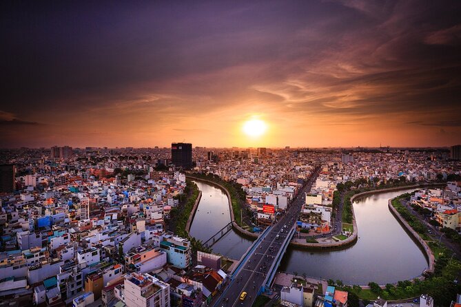 Amazing night with Saigon Skydeck and local beer tasting - How much guide quality matters