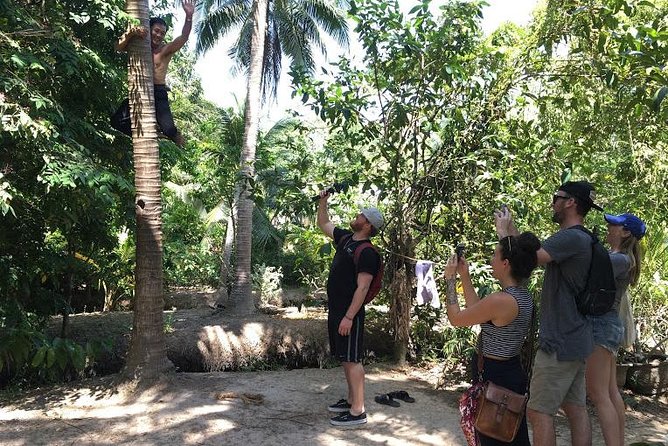 Authentic 'Non-Touristy' Mekong Delta Ben Tre 1 Day Private Tour - Cycling through Ben Tre’s countryside