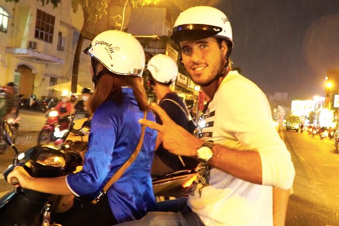Award-winning Saigon Food Tour with GirlPower Drivers | KissTour - Why this scooter food tour works so well at night