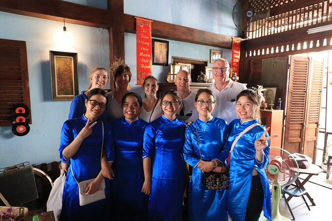 Award-winning Saigon Food Tour with GirlPower Drivers | KissTour - Central Saigon, where the food ride begins