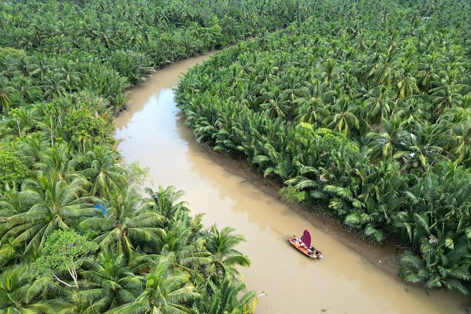 Ben Tre Mekong Zig Zag: Scooter, Sailboat, and Food (Full day) - Zigzagging through villages and coconut gardens