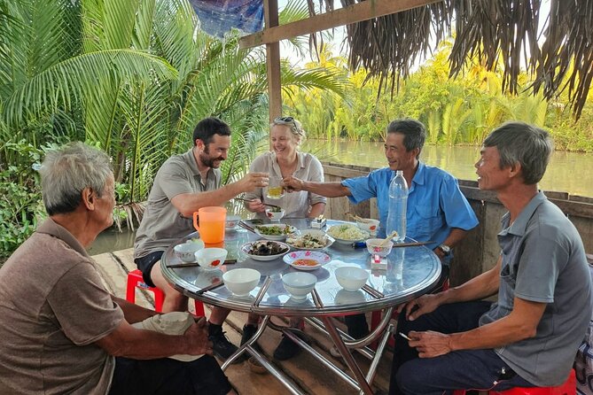 Ben Tre: Scooter, Culture, Sailboat and Mekong Food (Half Day) - The one-hour sailboat through a Mekong branch