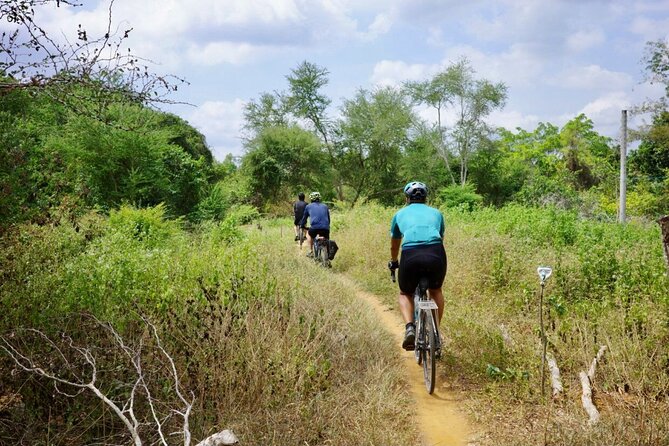 Bike And Boat Mekong Delta Cycling Tour - Farms, homes, and the dragon fruit stop