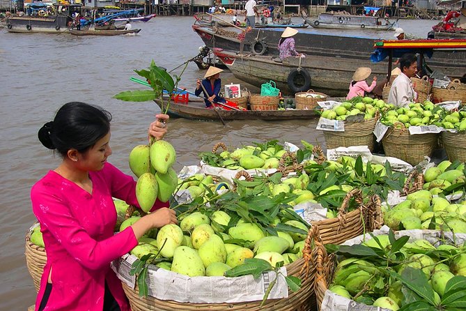 Cai Rang Floating Market & Mekong Delta Private 1-Day Tour - Cai Rang Floating Market at about 8:00 AM