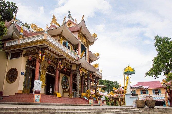 Cao Dai Temple And Black Lady Mountain Day Tour - How the two stops balance each other