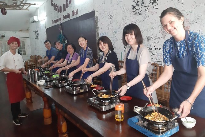 Chef Vu Cooking Class Plus Market Trip in Saigon Center (Pick up by Cyclo) - Ben Thanh Market and the useful side of shopping