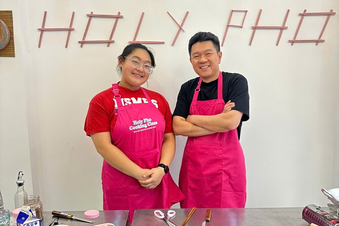 Cook 4 Local Vietnamese Dishes In Pink-themed Class & Market Tour - Who should book this class?