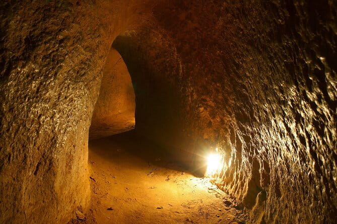 Cu Chi - Cao Dai Holy See - Ba Den Mountain 1 DayTour - Who should book this day trip?