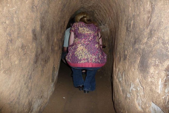 Cu Chi Luxury Group Tour - Tapioca and Cake Half Day - Crawling through the underground rooms