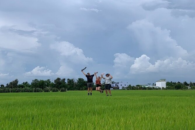 Cu chi Tunnel & Mekong Delta Full Day BBQ Lunch Lux Group 10 pax - Coconut candy and the fishing village