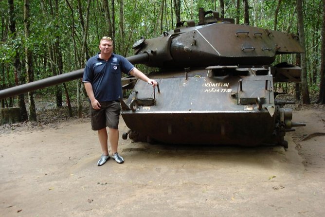 Cu Chi Tunnels and Cao Dai Temple private tour full day - Lunch, transport, and what is included