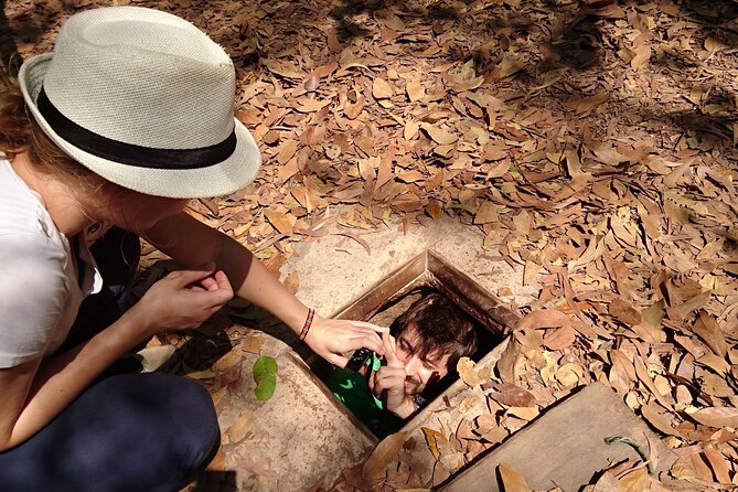 Cu Chi tunnels w 20 years of insider - What the Cu Chi Tunnels Show You