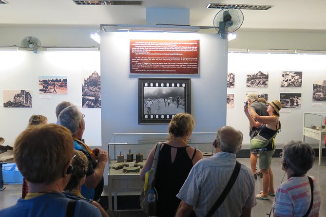 Daily Small Group Tour to Saigon City and Cu Chi Tunnels - Lunch before the road to Cu Chi