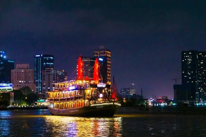 Dinner Cruise on Saigon River with Private Table - Vietnamese dishes, international choices, and realistic food expectations