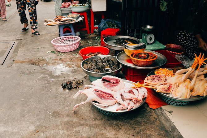 Early Riser Walk: Grandma Noodles, Cafe, Exotic Fruits & History - Hot Tàu Hũ at Thế Giới Tàu Hũ