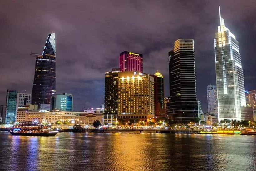 Experience Dinner On Luxury Cruise Along Saigon River - Dinner with Vietnamese and international choices