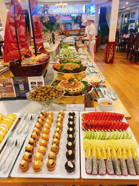Experience Dinner On Luxury Cruise Along Saigon River - Timing the return between 21:30 and 22:00