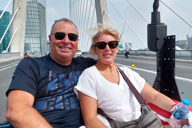 Explore HCMC by US Army Jeep: History & Food - Nguyen Hue and the modern city center