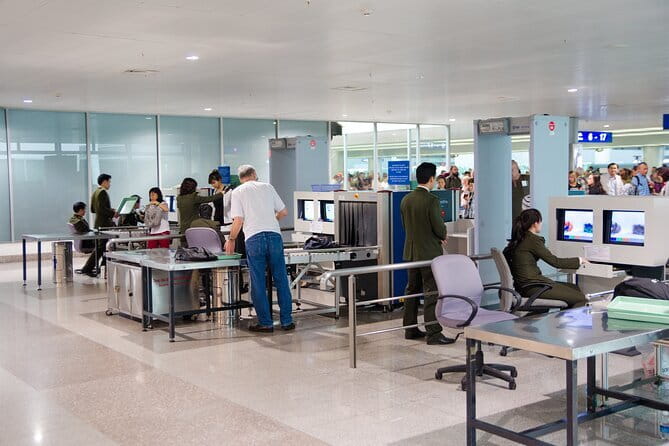 Fast Track VIP Service Tan Son Nhat Airport (Ho Chi Minh-Vietnam) - What the 10 to 50 minute duration really means