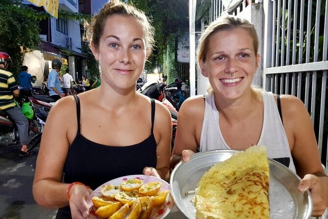 Female Rider | Street Food & Sightseeing By Motorbike - Ho Chi Minh City from the street