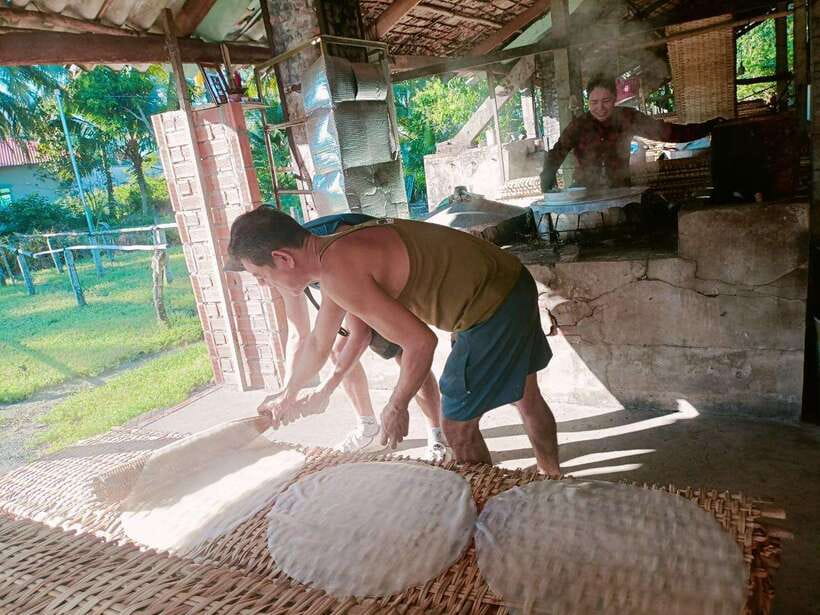 From HCM 1-day Cai Rang floating market local mekong village - The fish raft village and snakehead fish