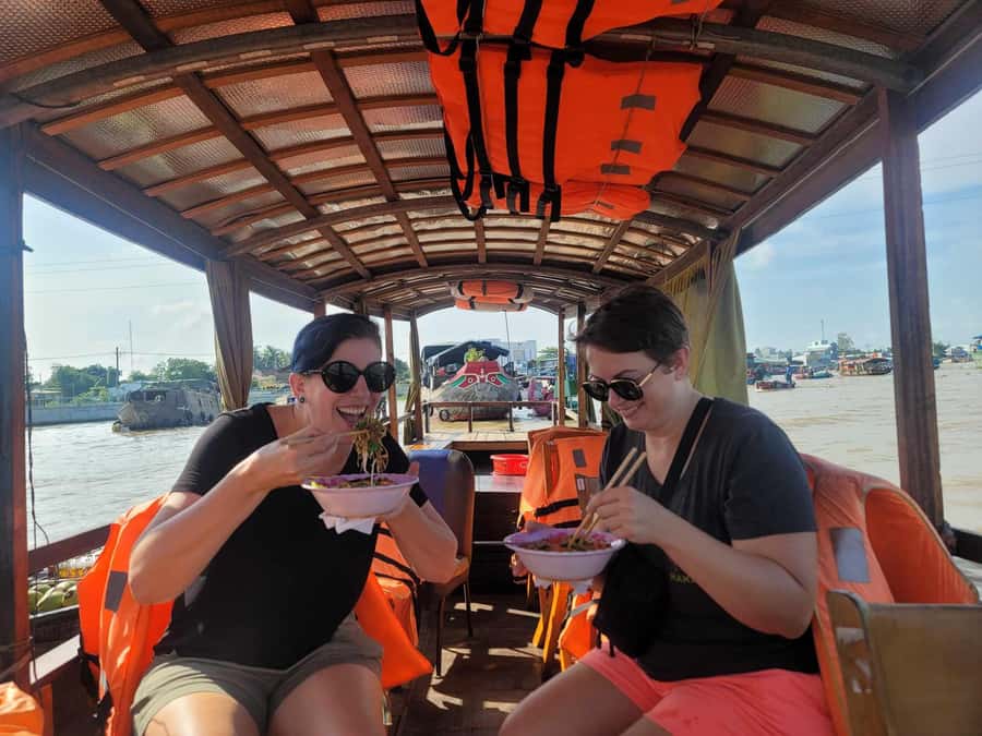 From HCM: Mekong Delta & Cai Rang Floating Market 2-Day Tour - Cai Rang Floating Market at 6:00am