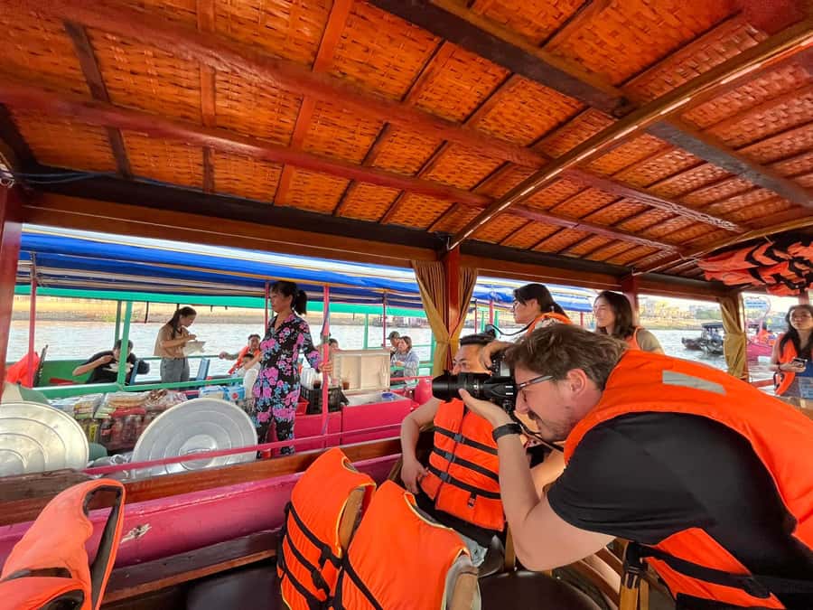 From HCM: Mekong Delta & Cai Rang Floating Market 2-Day Tour - The 10 Vo ancient house and bánh xèo