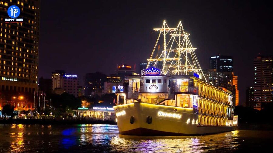 From Ho Chi Minh: Private Dinner Cruise on Saigon River Tour - How the private-group format changes the evening