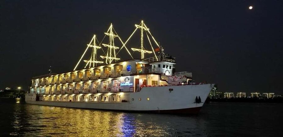 From Ho Chi Minh: Private Table Dinner on cruise Saigon - The Saigon River after sunset