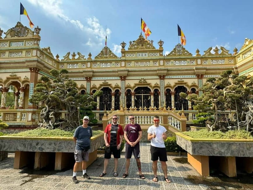 Full-Day Mekong Tour: From Ho Chi Minh to My Tho & Ben Tre - The narrow canals by hand-rowing boat