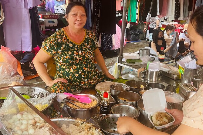 Half Day Local Breakfast Tour in Ho Chi Minh - Meeting at the Opera House and riding into the neighborhoods