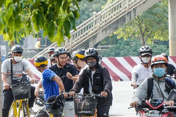 Half Day - Saigon Off-the-Beaten-Path - City Cycling Tour - District 10 and the Umbrella Market
