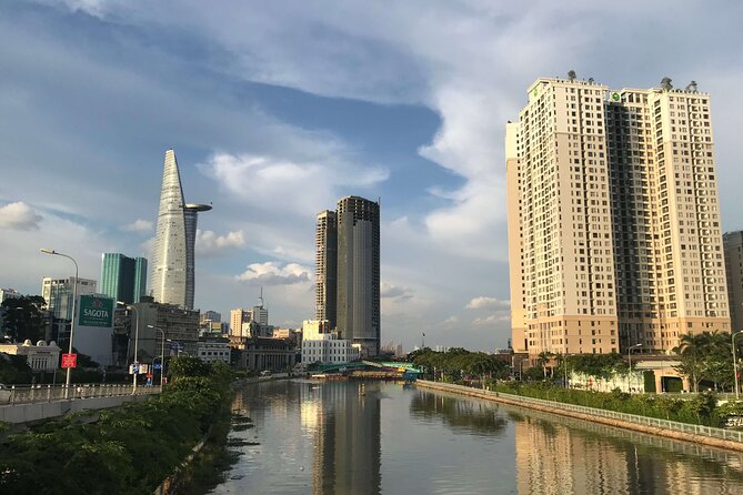 HCM city Chinatown Landscape, Beliefs & ghost tour by scooter - Why the scooter format works