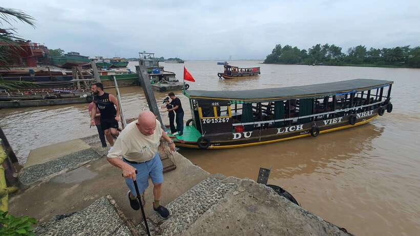 HCM: Mekong Delta Islands Boat & Tuk-Tuk Tour with Tastings - Lunch in Ben Tre Province