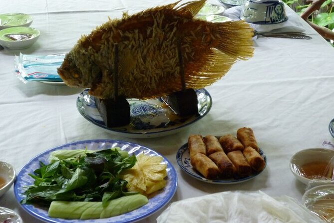 Ho Chi Minh: Best Deal Of Mekong Delta Discovery - Lunch in an orchard