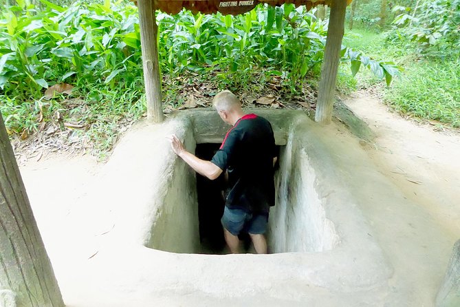 Ho Chi Minh: Best Seller of Cu Chi Tunnel & Mekong Delta Cruise - Mekong Delta by motorboat and rowboat