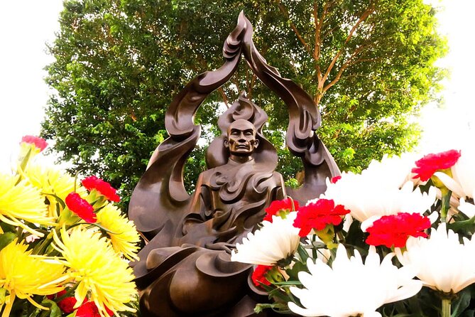 Ho Chi Minh Best Walking Tour: Food, Coffee & History - Ba Thien Hau Temple in Cholon