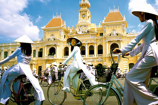 Ho Chi Minh City by Night - Dinner on River Junk - Is the $62 price good value?