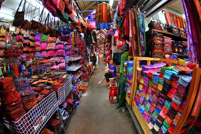 Ho Chi Minh City: Chinatown Hidden Treasures – Free Walking Tour - The guide can make or break the experience